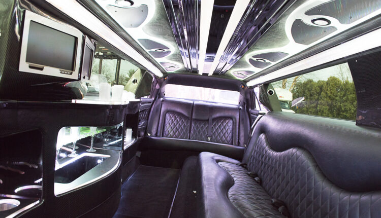 12 passenger Chrysler limousine