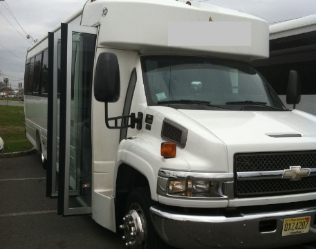 24 PASSENGER NEW YORK PARTY BUS